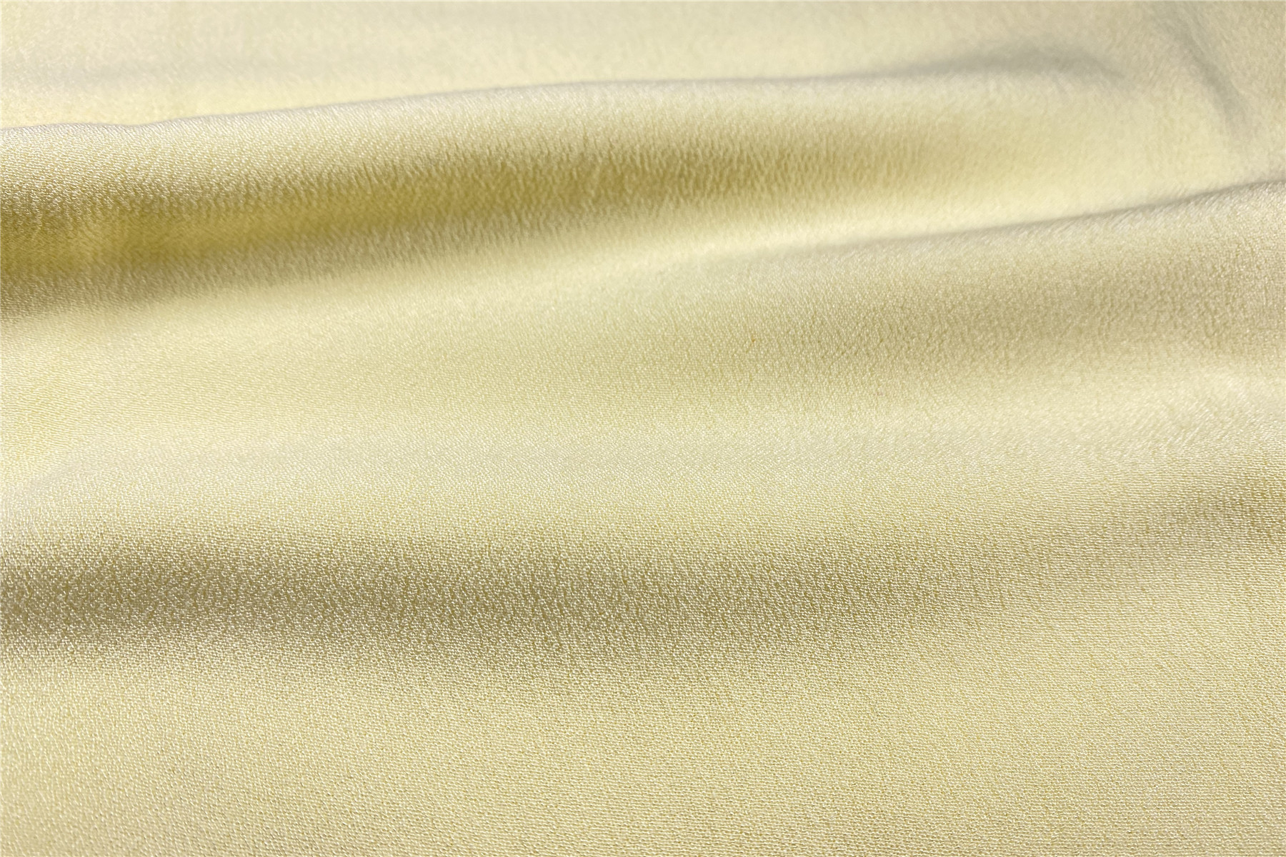 RAYON CREPE PLAIN DYED FABRIC   R013